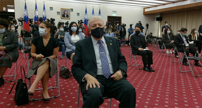 taiwan-donacion-aparatos-de-medicion-termica-nicaragua